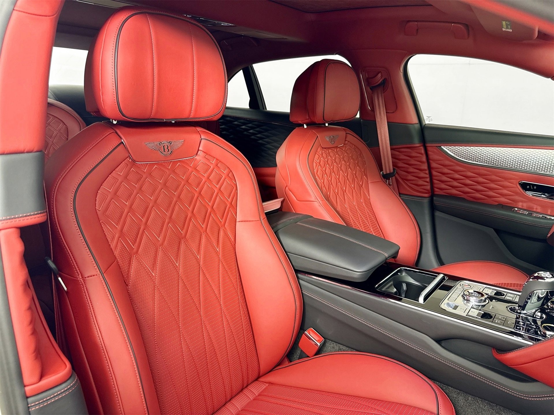 Used 2023 Bentley Flying Spur W12 image 24