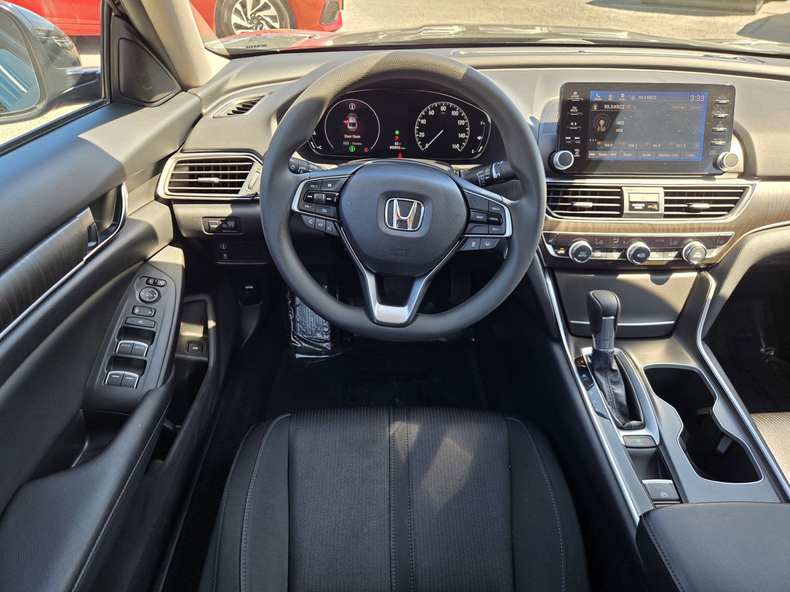 Used 2018 Honda Accord EX image 12