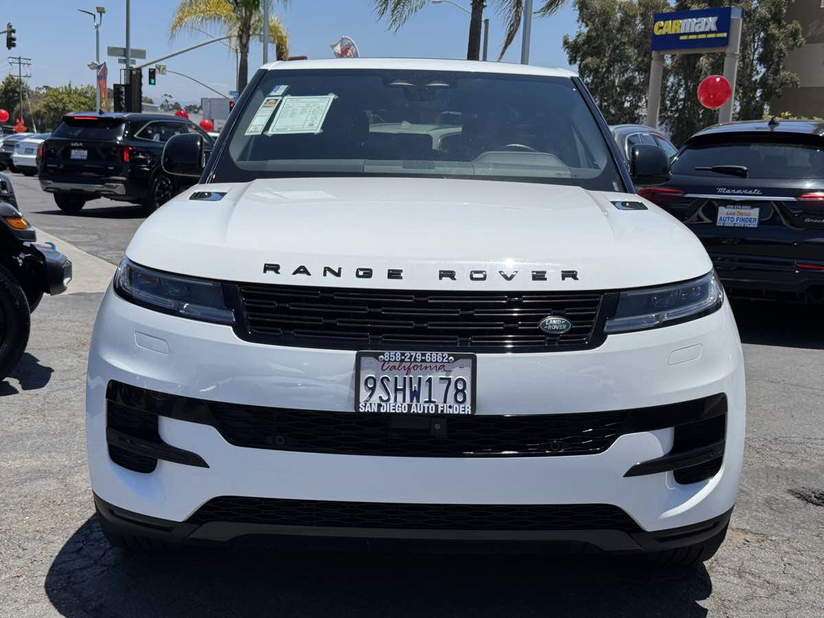 Used 2025 Land Rover Range Rover Sport SE AWD/4WD image 5