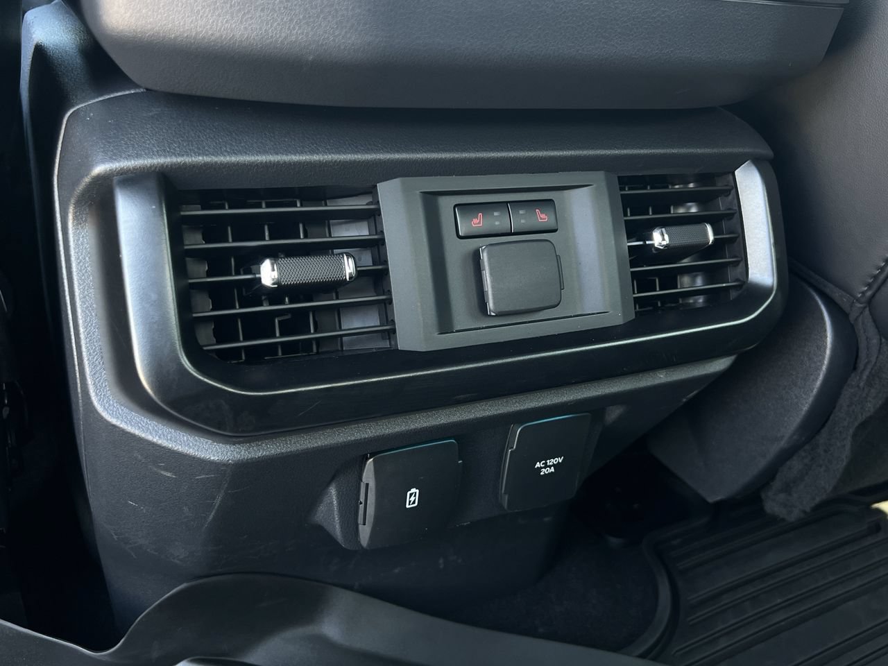 Used 2026 Ford F150 Raptor AWD/4WD image 30