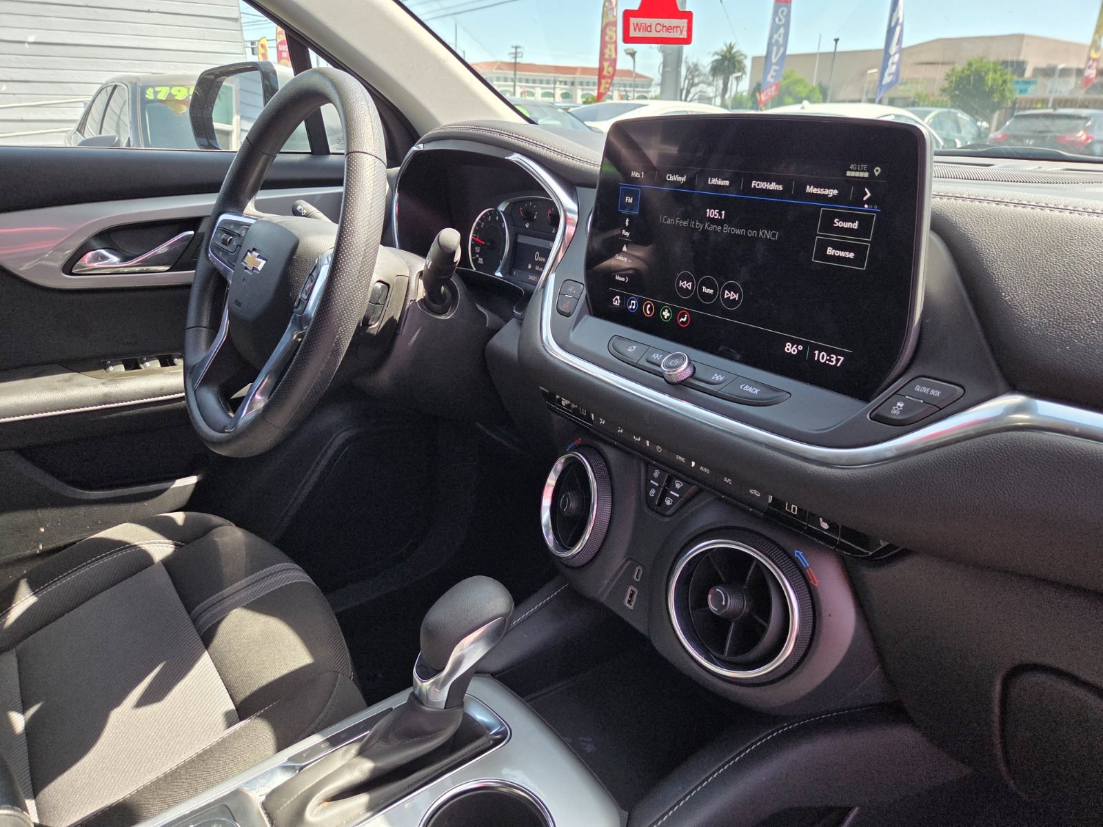 Used 2025 Chevrolet Blazer LT FWD image 14
