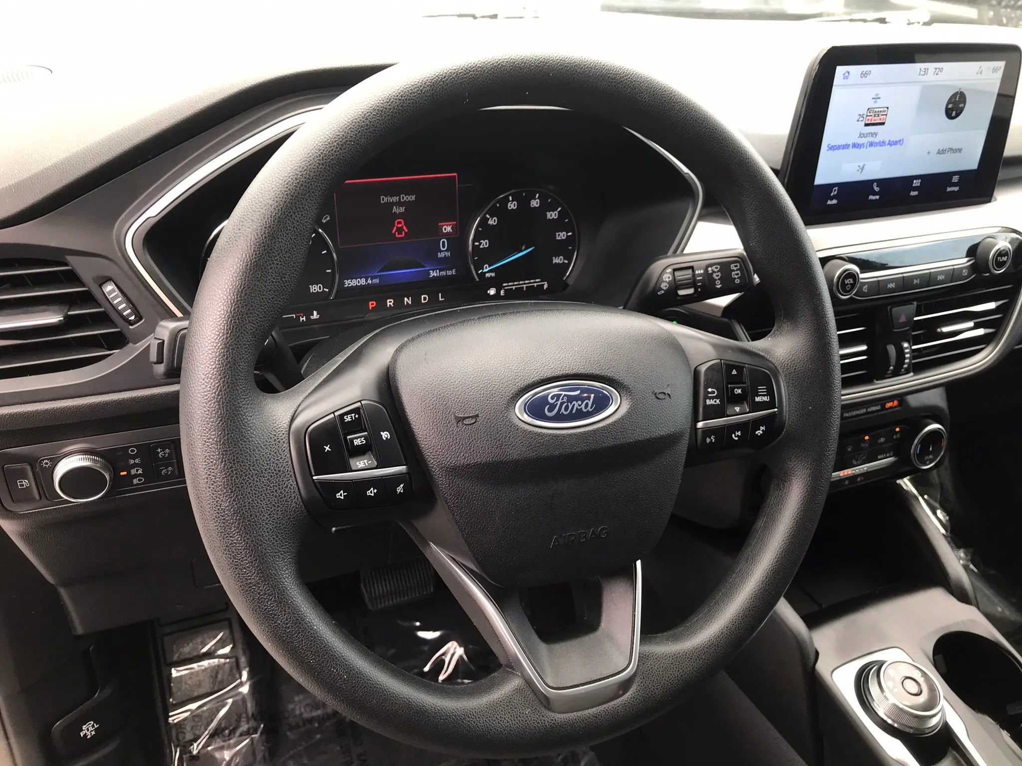 Used 2022 Ford Escape SE image 18