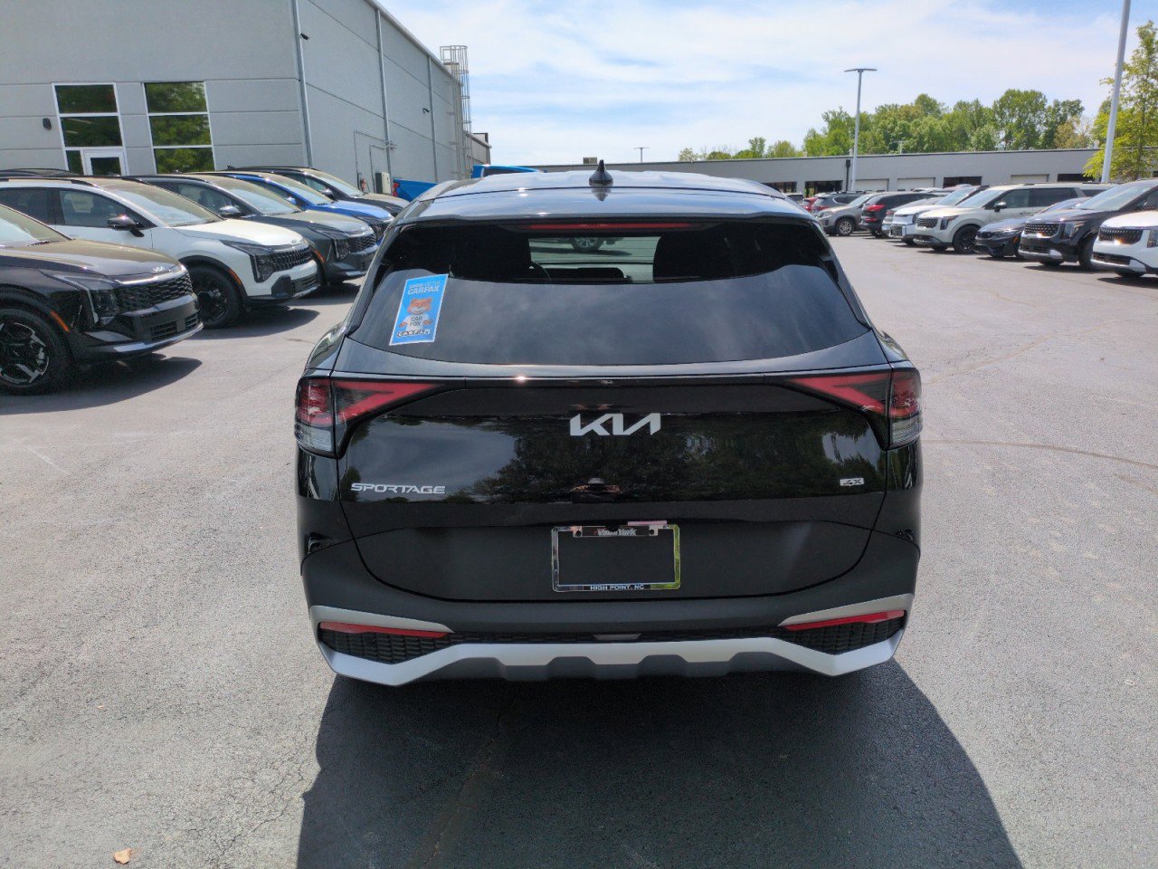 Used 2024 Kia Sportage LX AWD/4WD image 6