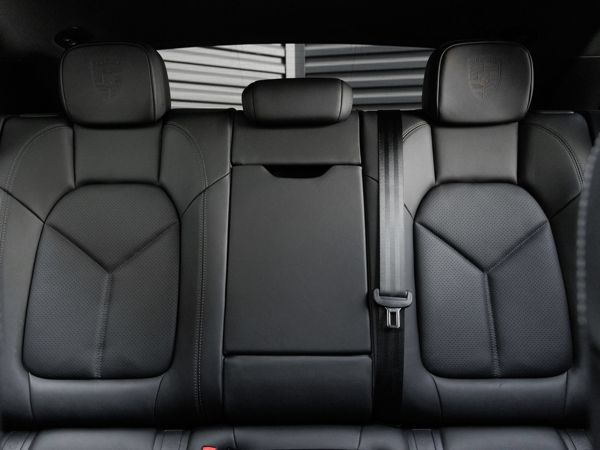 Certified 2026 Porsche Macan AWD/4WD image 26