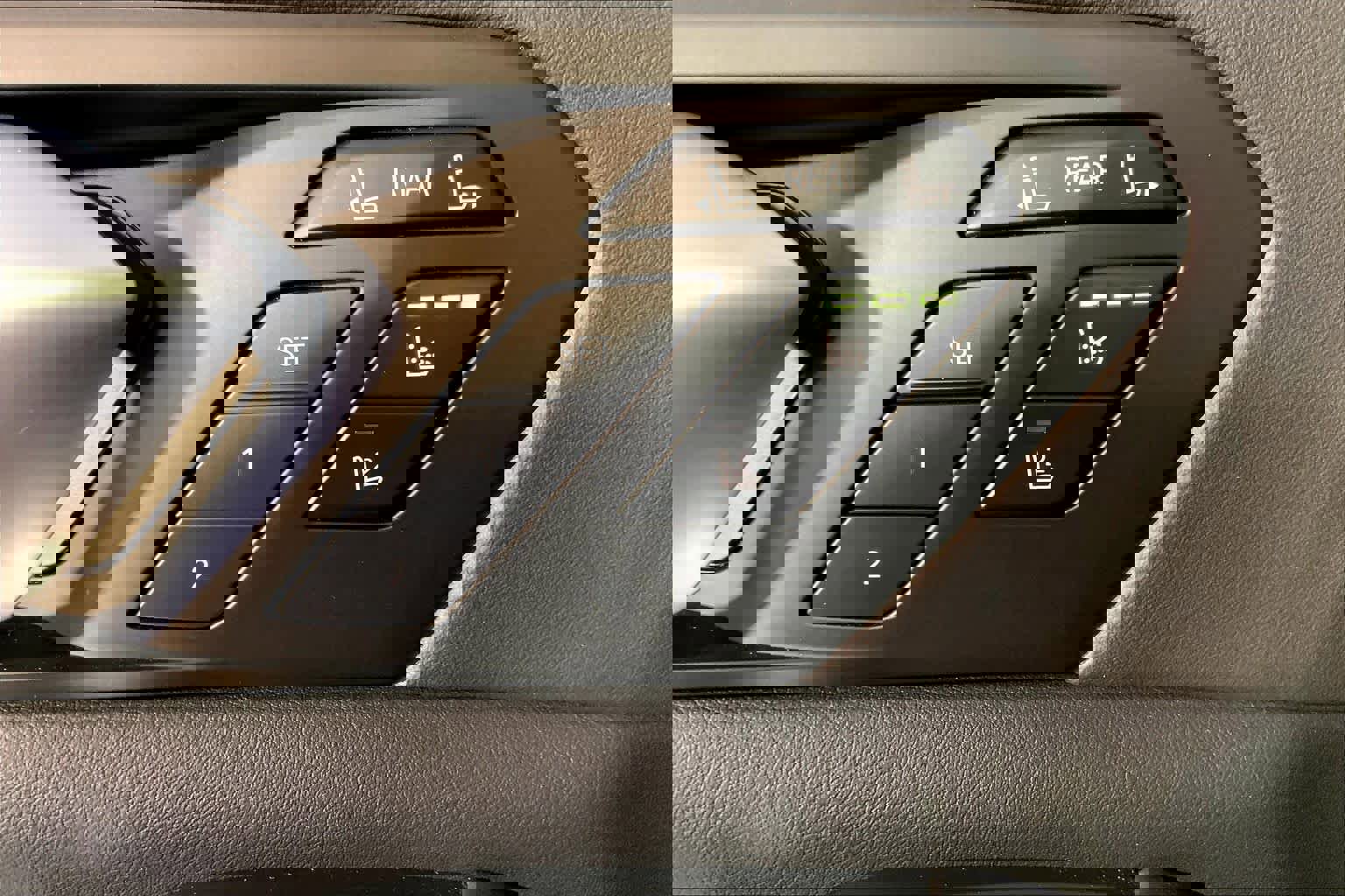 Used 2024 BMW X7 M60i w/ Executive Package image 40