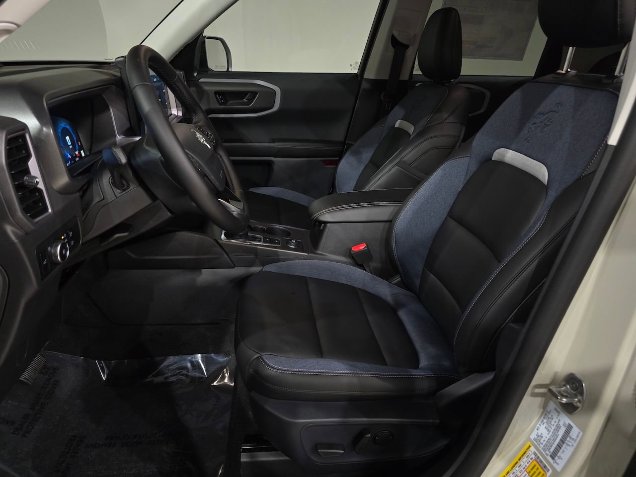 New 2025 Ford Bronco Sport Outer Banks w/ Outer Banks Tech Package+ AWD/4WD image 17