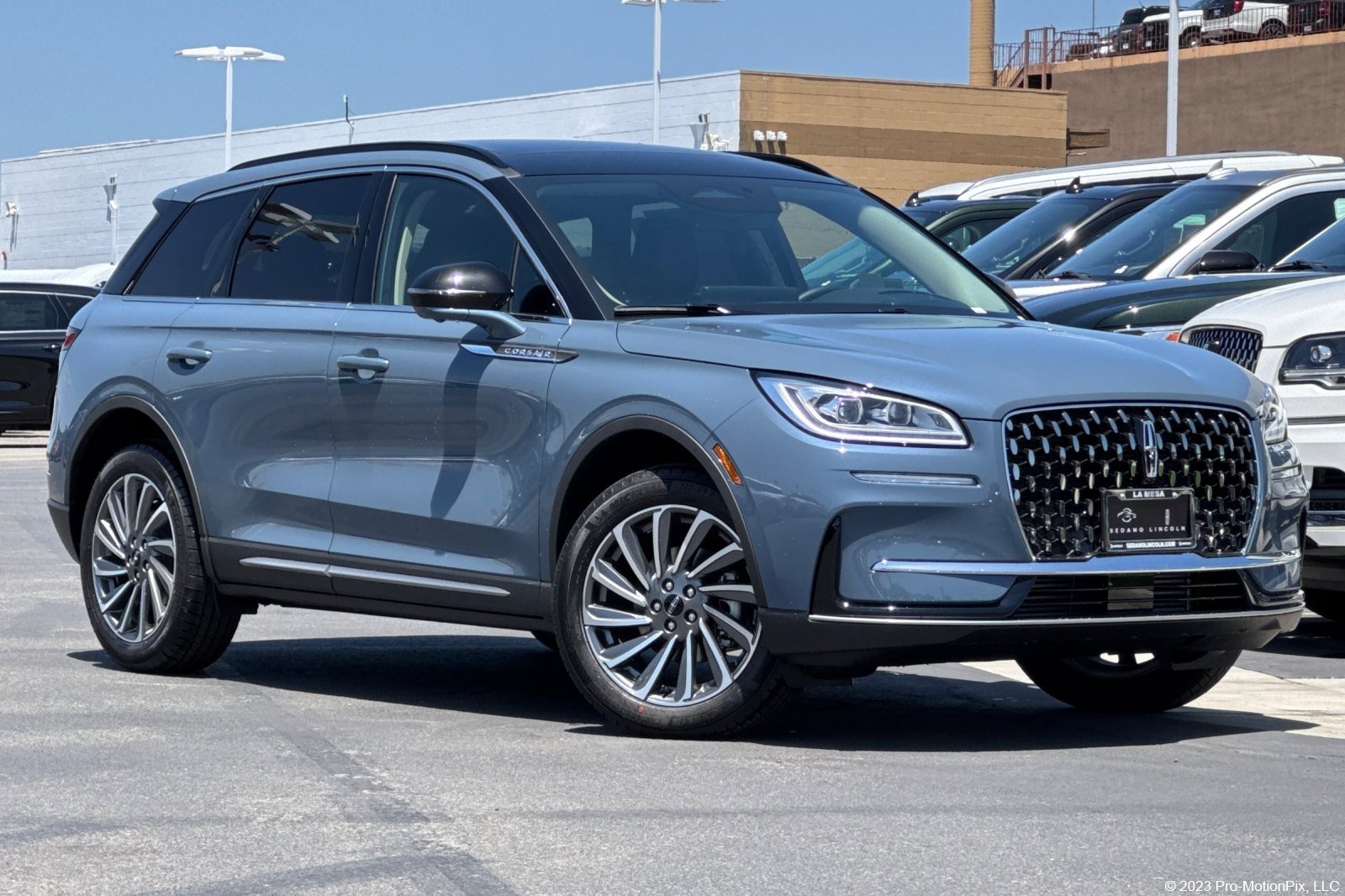 New 2025 Lincoln Corsair Reserve w/ Equipment Group 202A