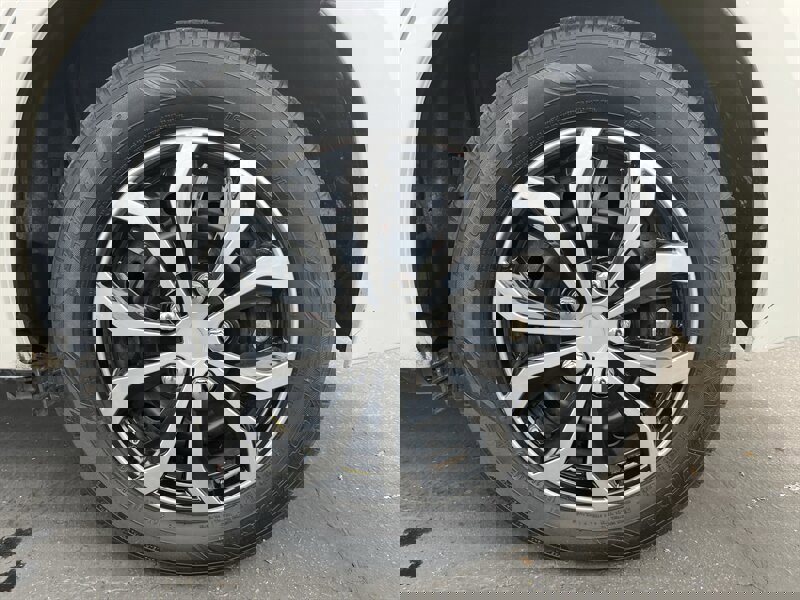 Used 2016 Toyota Corolla L FWD image 19