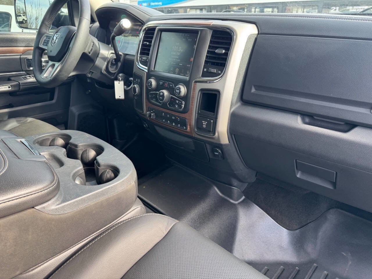 Used 2014 RAM 3500 Laramie AWD/4WD image 4