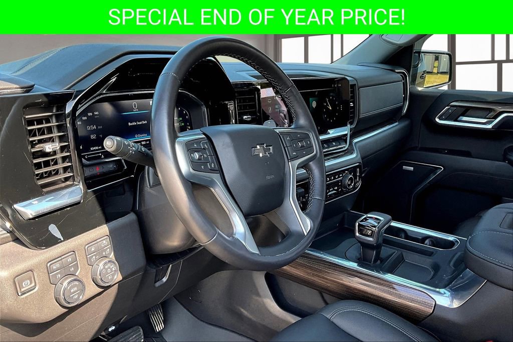 Used 2022 Chevrolet Silverado 1500 RST image 16