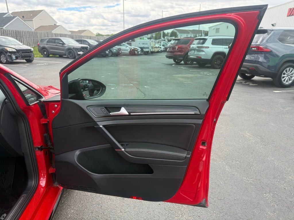 Used 2019 Volkswagen Golf R 4-Door AWD/4WD image 52
