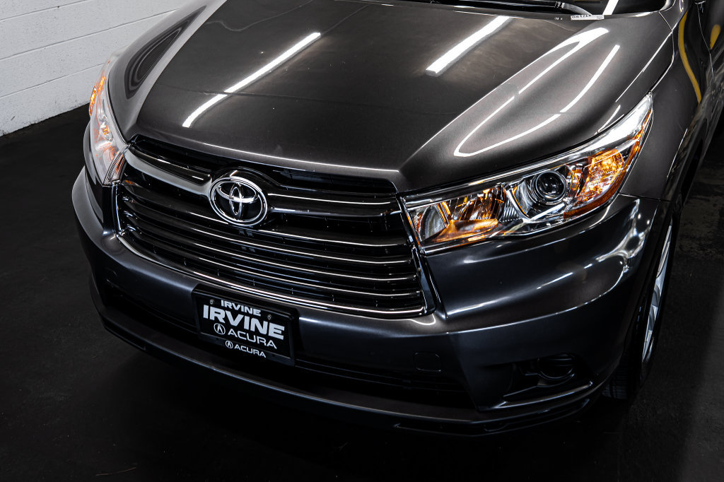 Used 2016 Toyota Highlander LE FWD image 11