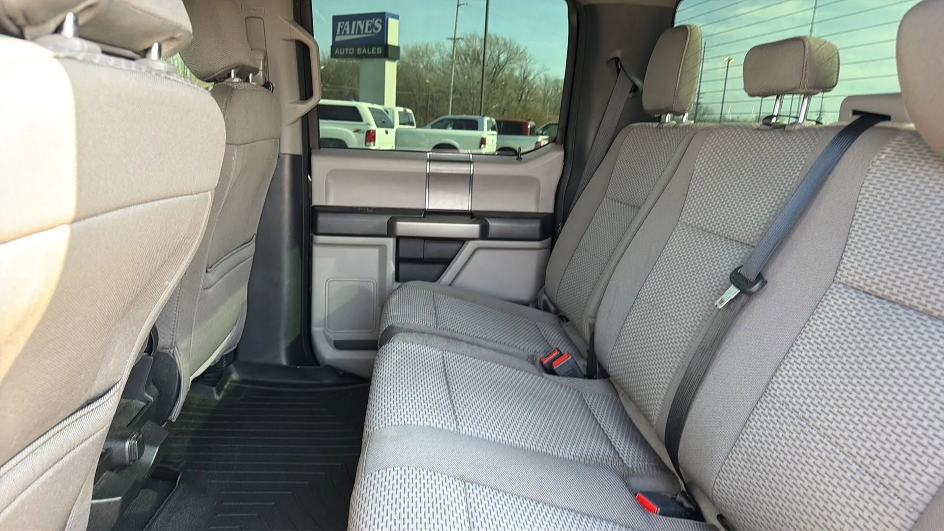 Used 2020 Ford F350 XLT w/ XLT Premium Package AWD/4WD image 44