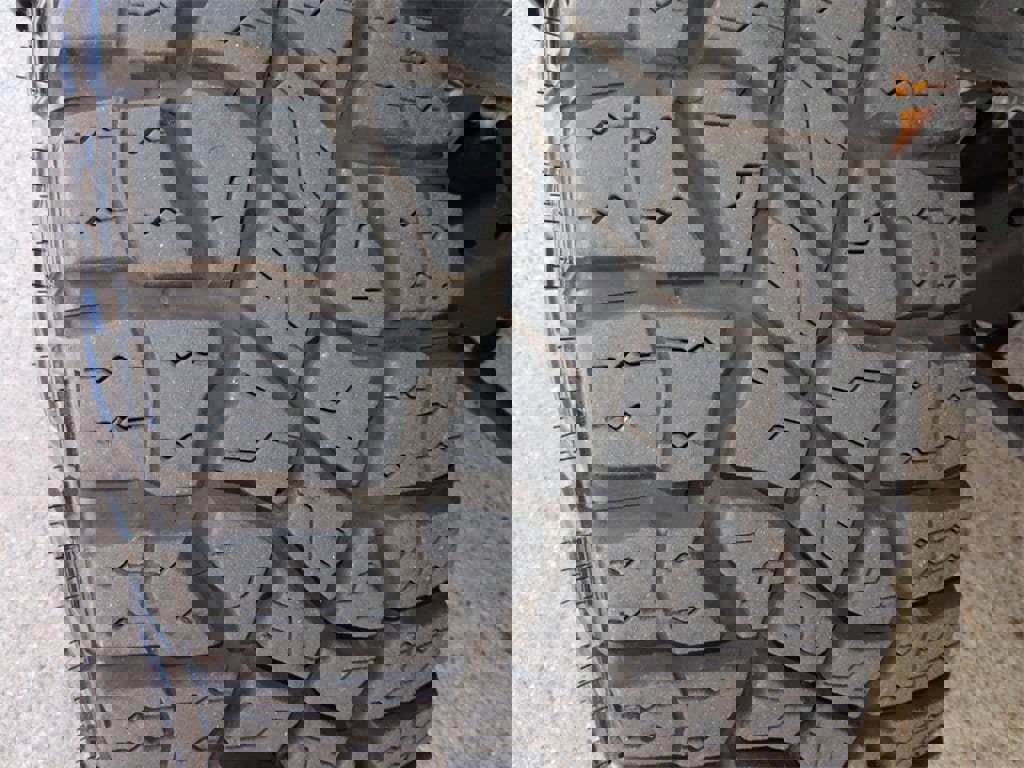 Certified 2025 GMC Sierra 2500 AT4X image 21