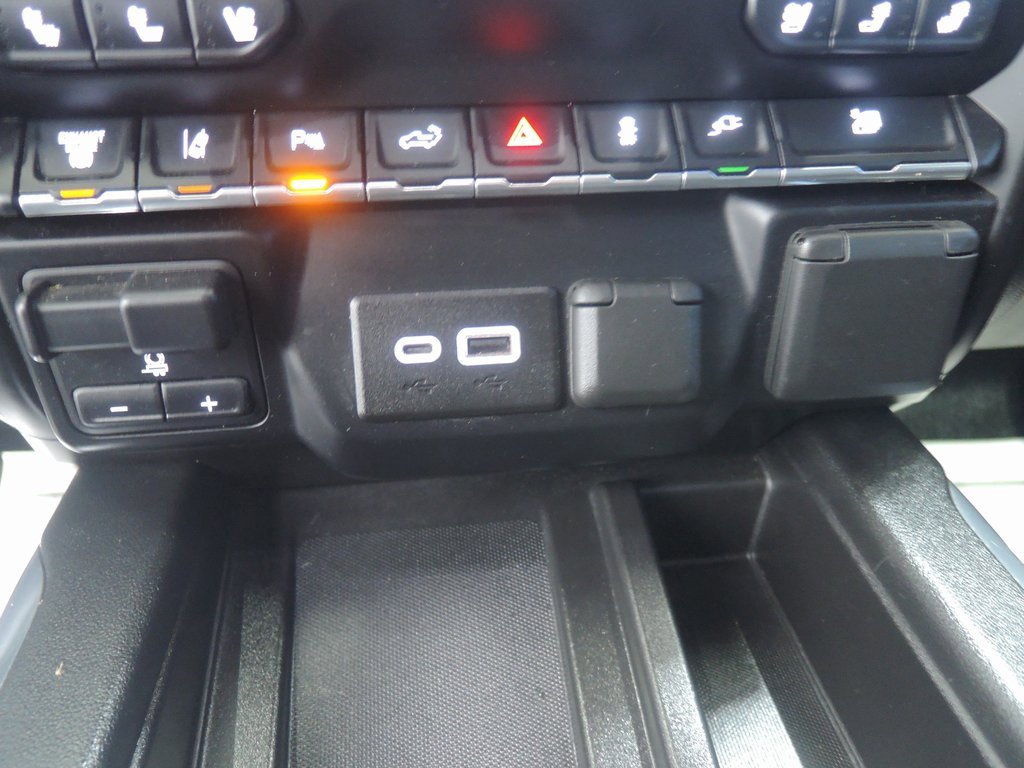 Used 2020 Chevrolet Silverado 2500 LTZ w/ LTZ Plus Package image 23