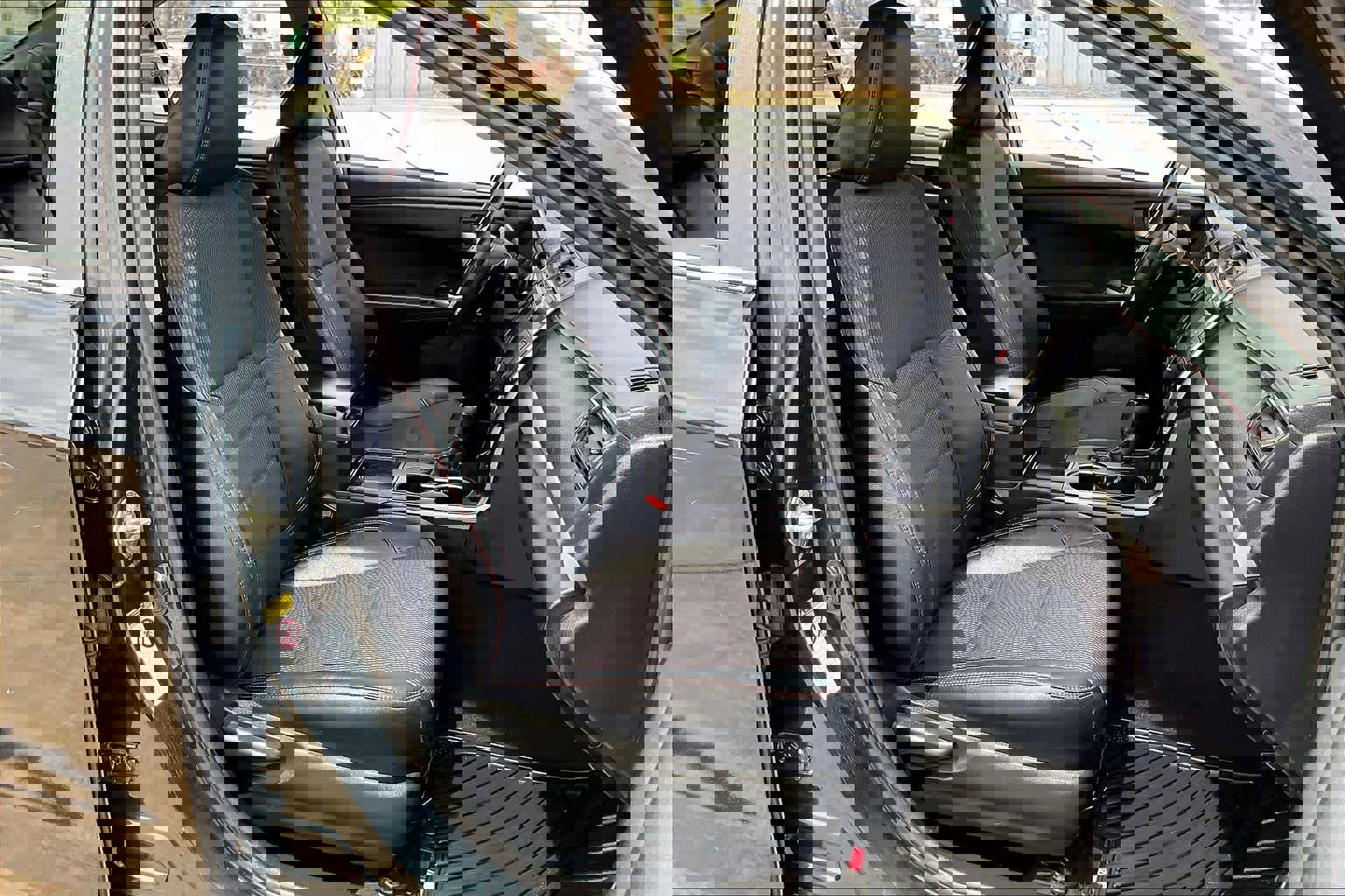 Used 2017 Toyota Camry LE image 9