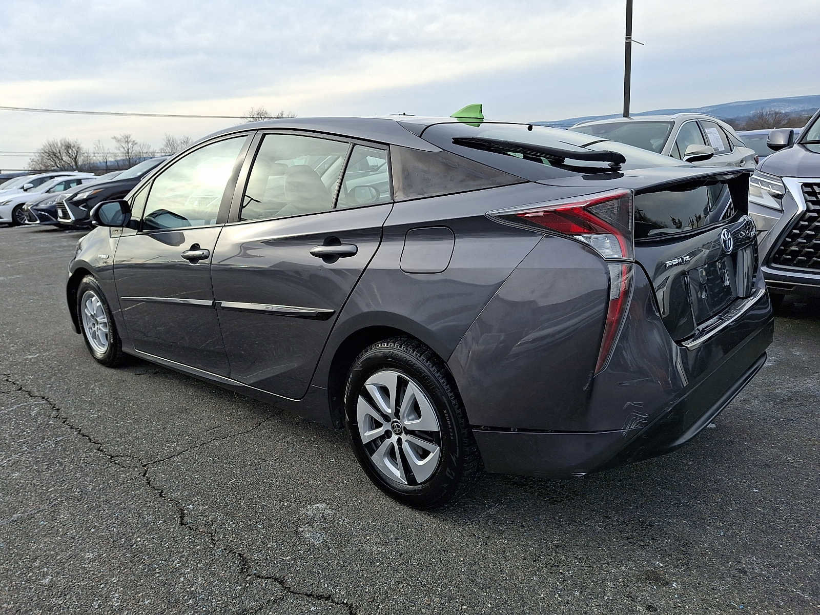 Used 2016 Toyota Prius Four image 6