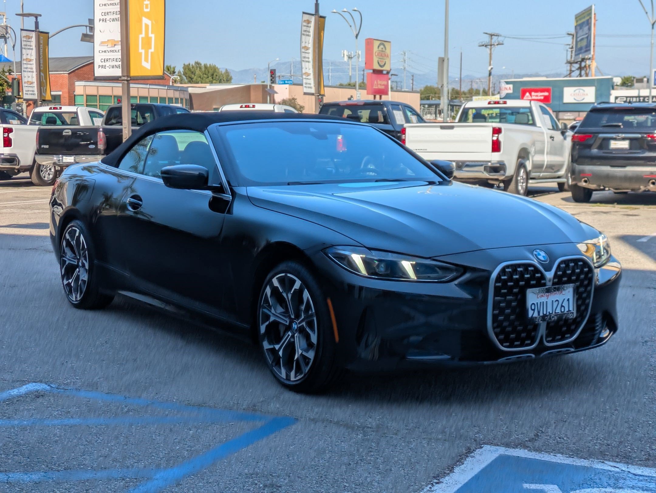 Used 2025 BMW 430i Convertible image 3