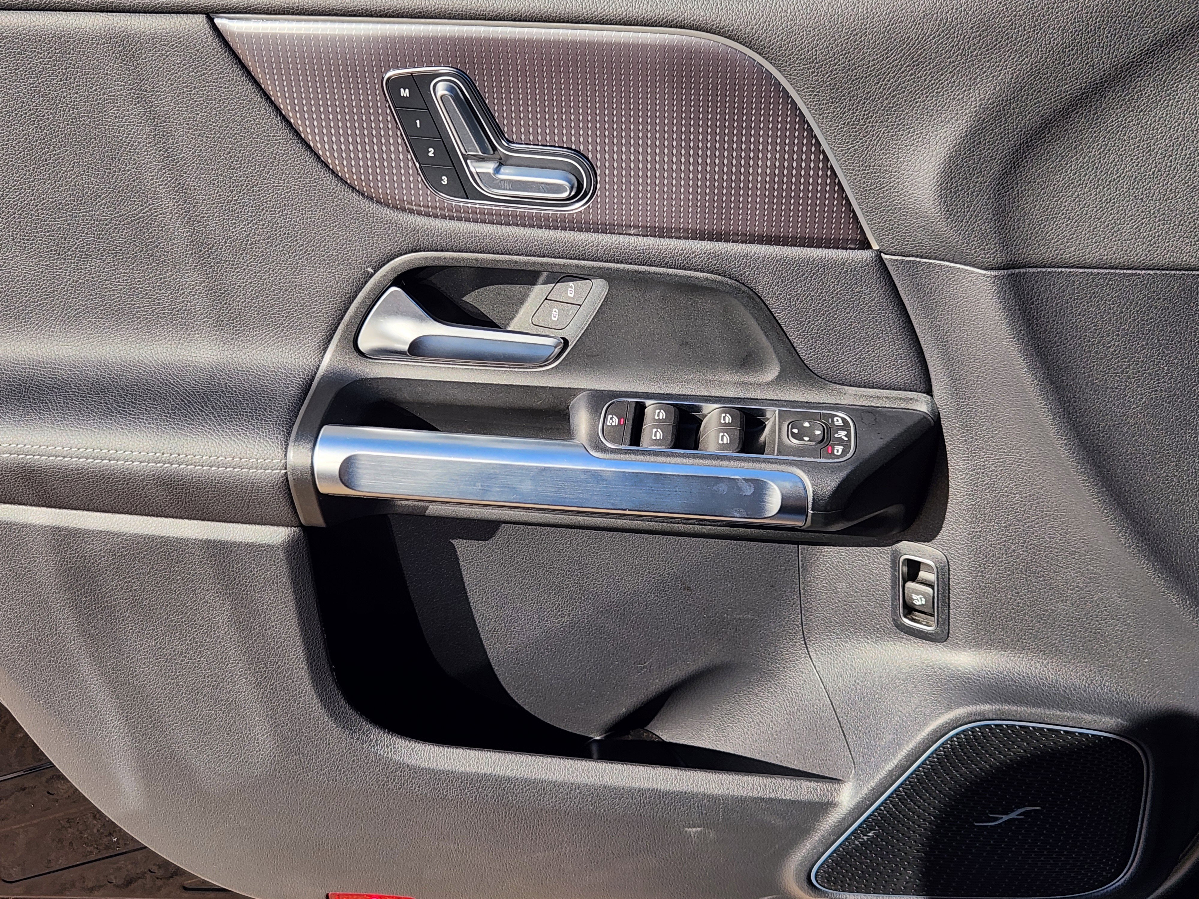 Certified 2023 Mercedes-Benz EQB 250+ image 24