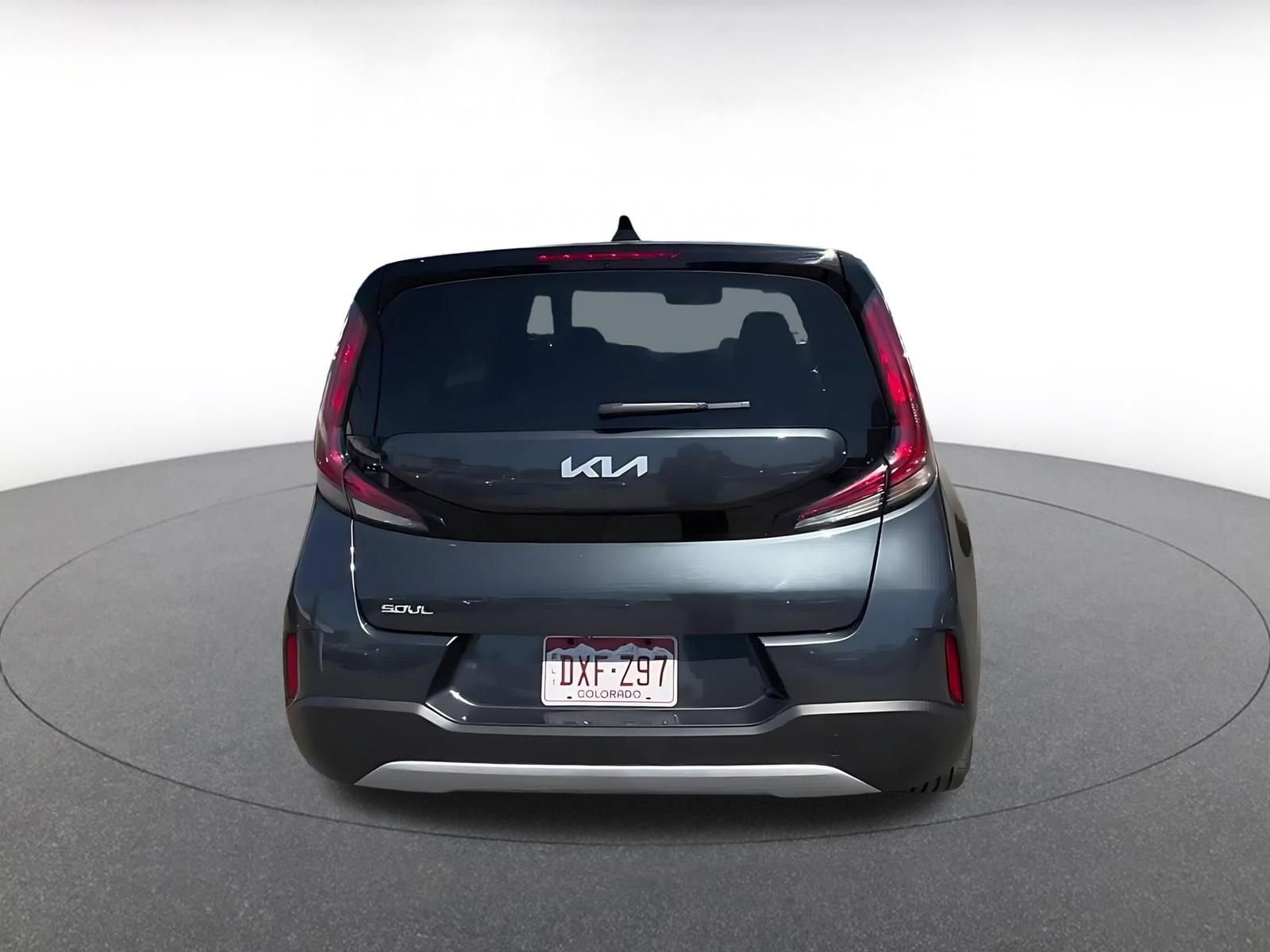 Used 2025 Kia Soul LX w/ LX Technology Package FWD image 12