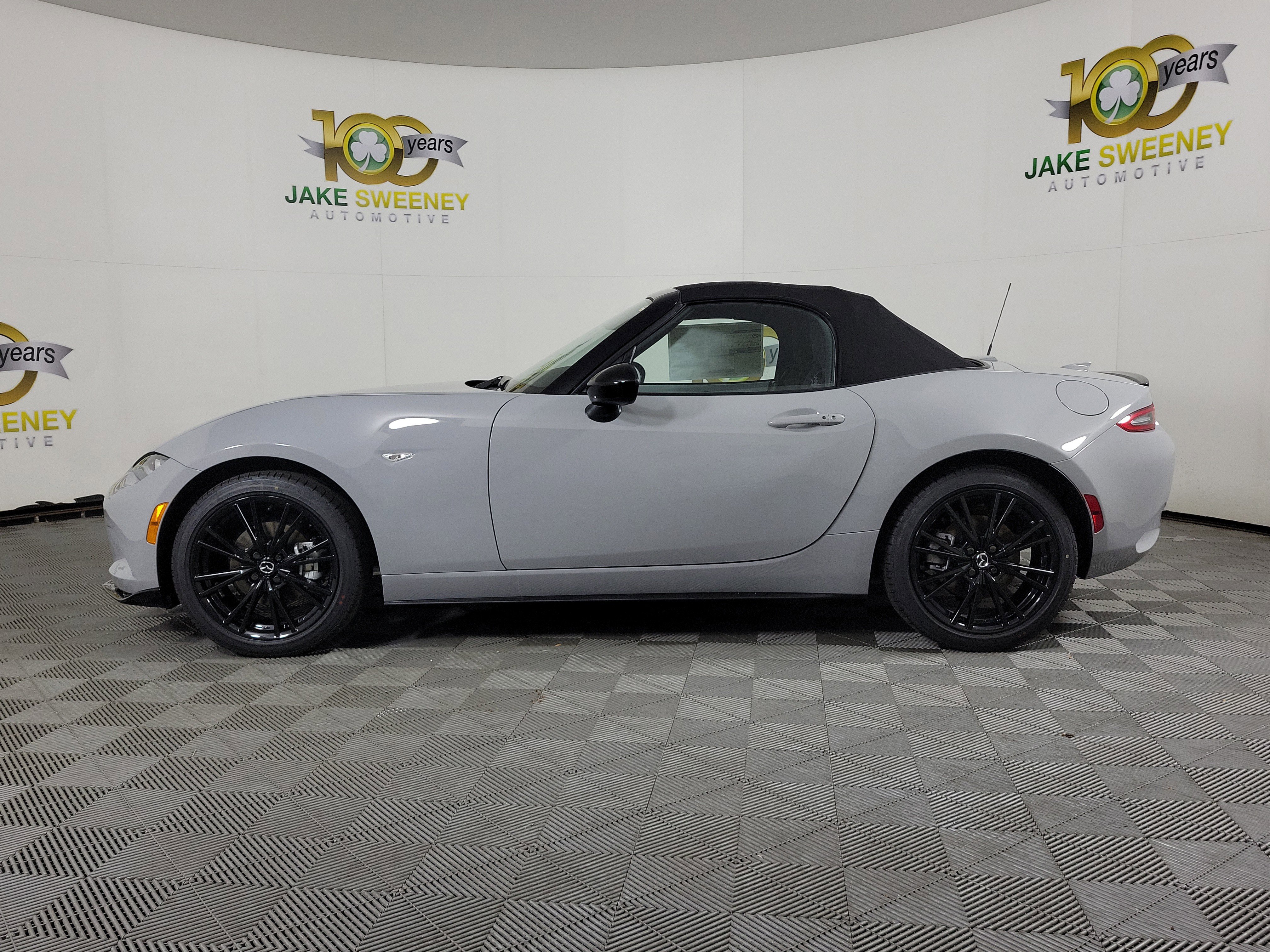 New 2025 MAZDA MX-5 Miata Club w/ Weather Package image 5