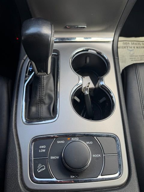Used 2021 Jeep Grand Cherokee Altitude AWD/4WD image 25