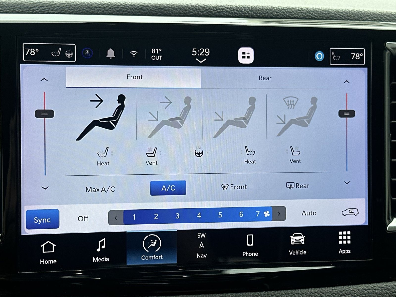 Used 2023 Chrysler Pacifica Limited w/ Uconnect Theater Family Group AWD/4WD image 29