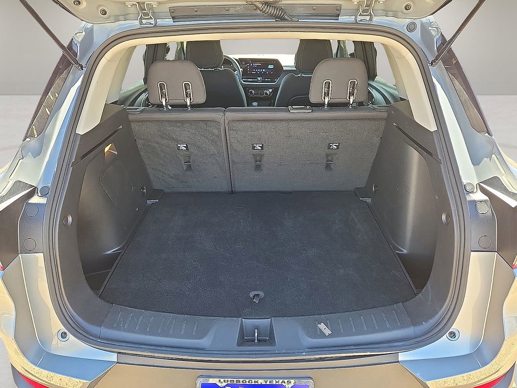 Used 2025 Chevrolet TrailBlazer LT FWD image 14