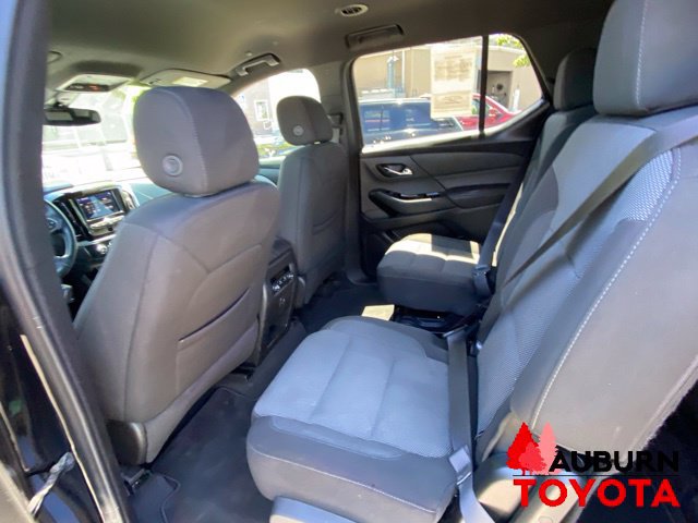 Used 2023 Chevrolet Traverse LT FWD image 28