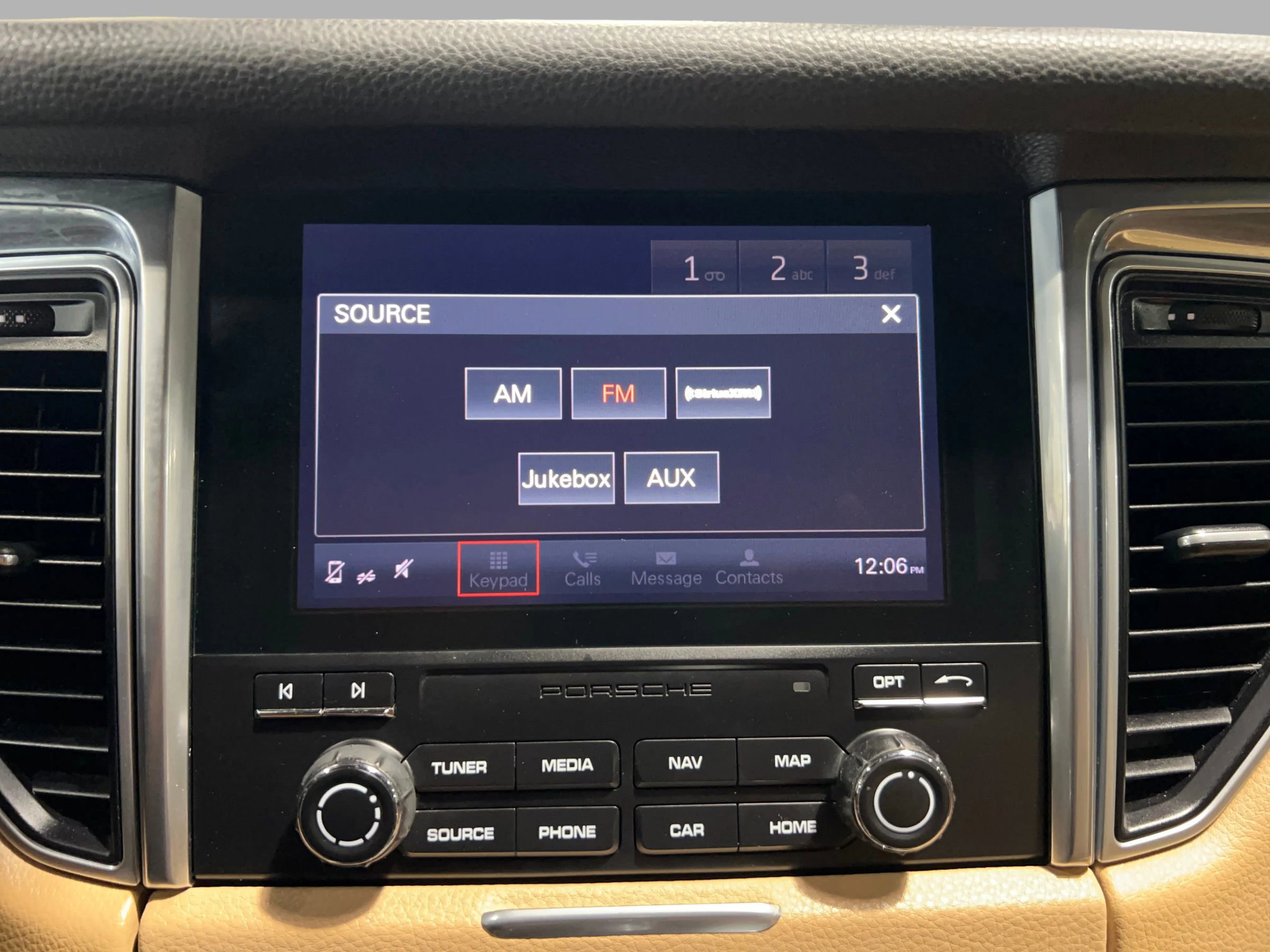 Used 2017 Porsche Macan S image 33