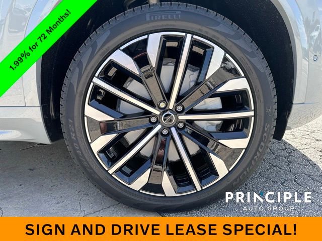 New 2026 Volvo XC90 B6 Plus w/ Protection Package Premier image 11