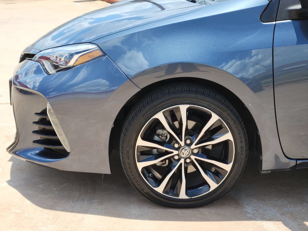 Used 2017 Toyota Corolla XSE w/ Carpet Mat Package (TMS) FWD image 10