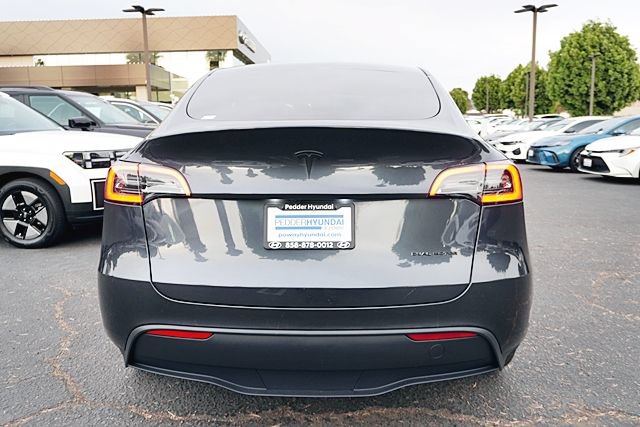Used 2024 Tesla Model Y Long Range AWD/4WD image 11