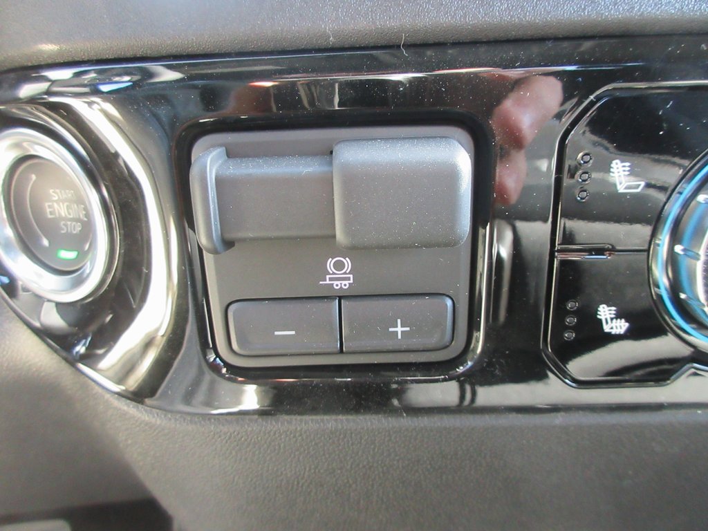 New 2026 GMC Sierra 3500 SLE image 20