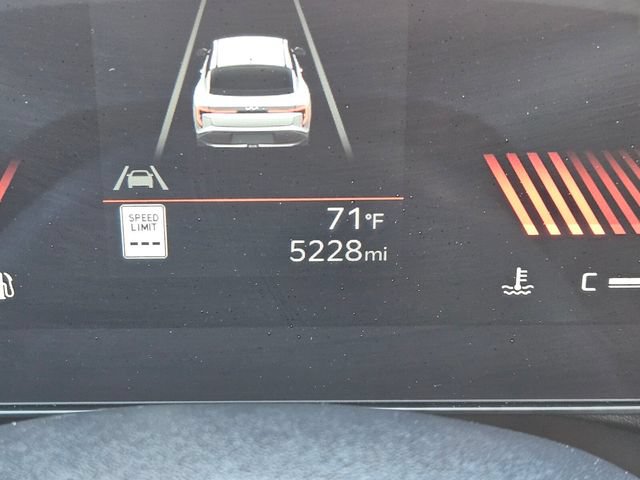 Used 2025 Kia K4 FWD image 36