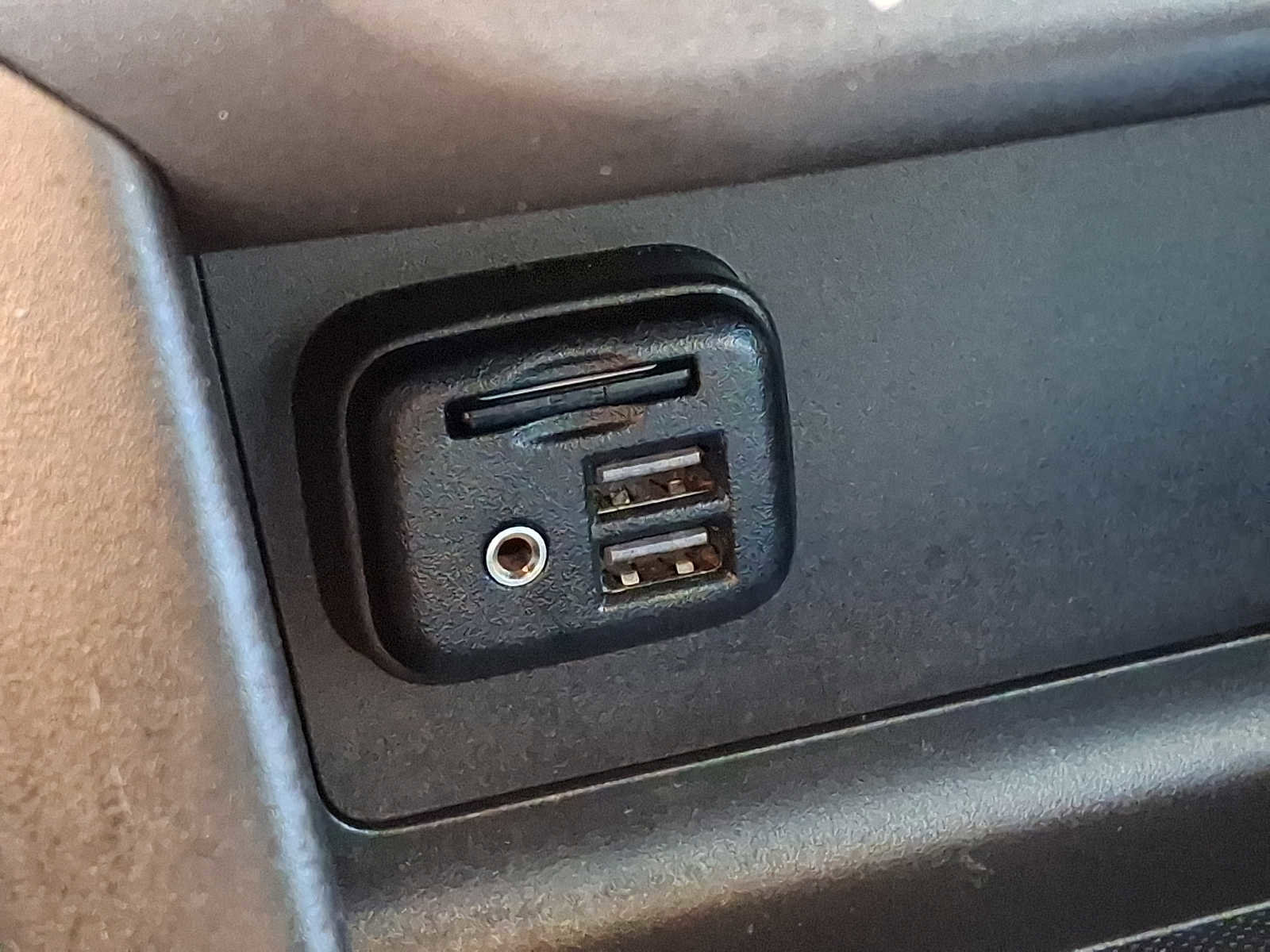 Used 2022 Chevrolet Colorado ZR2 image 25