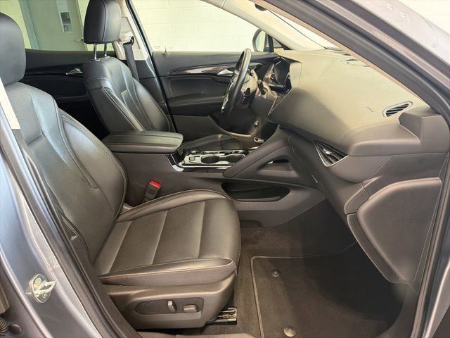 Certified 2022 Buick Envision Essence w/ Technology Package I FWD image 13