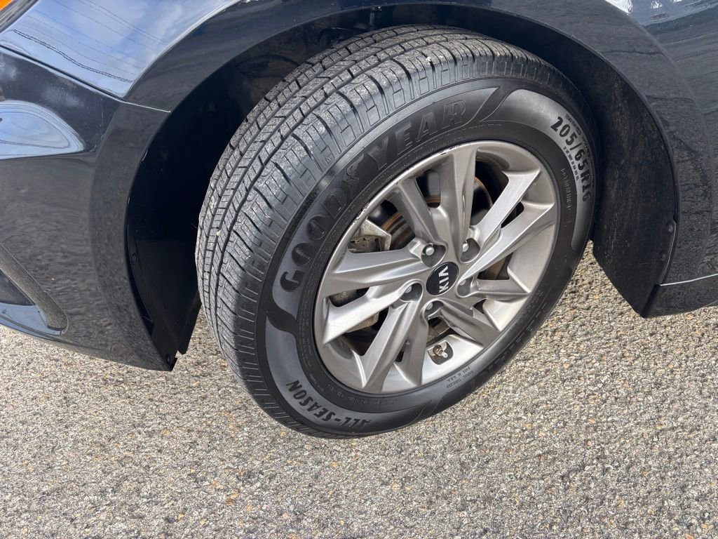 Used 2020 Kia Optima LX image 34