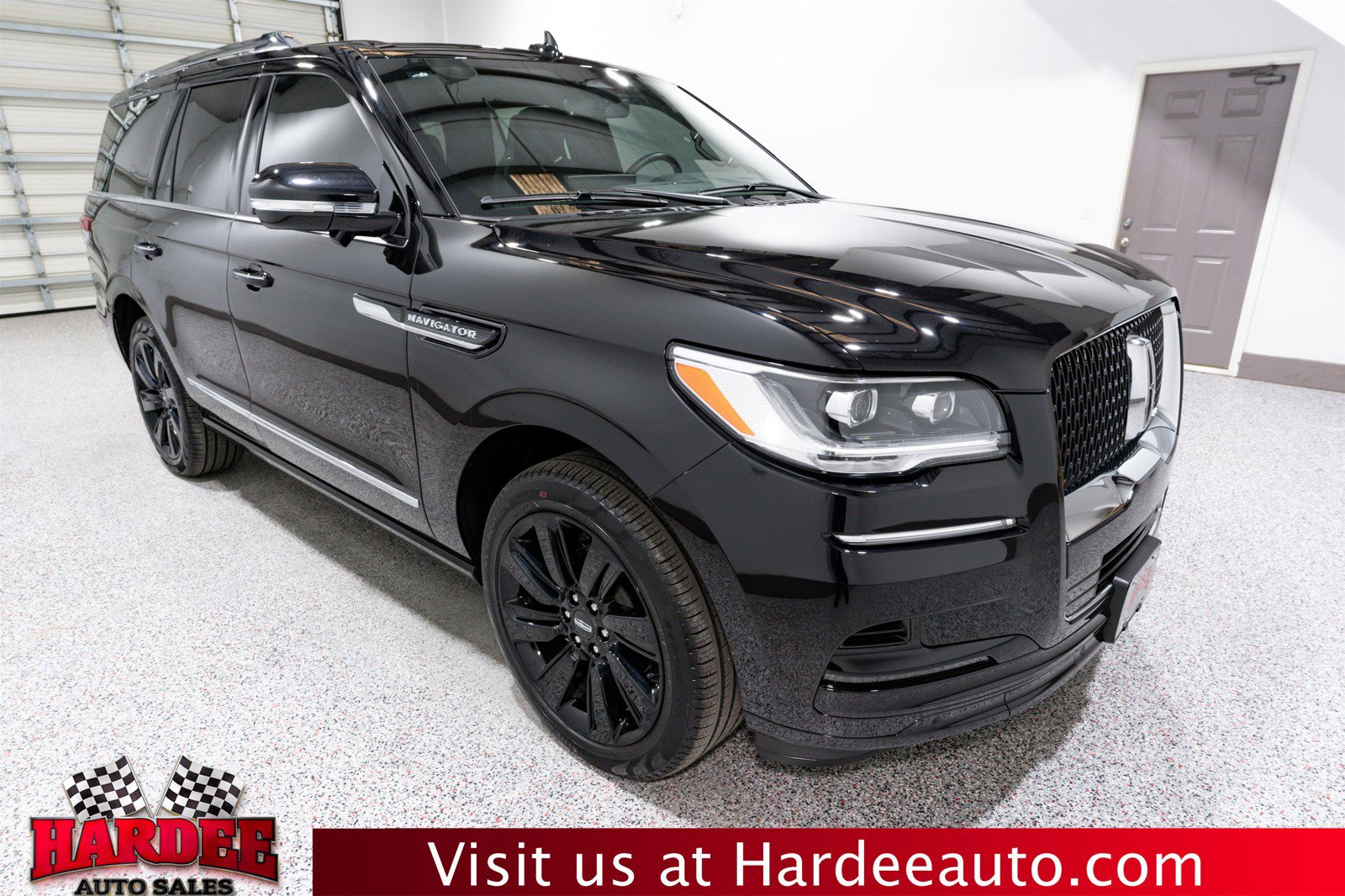 Used 2024 Lincoln Navigator Reserve w/ Equipment Group 201A image 6