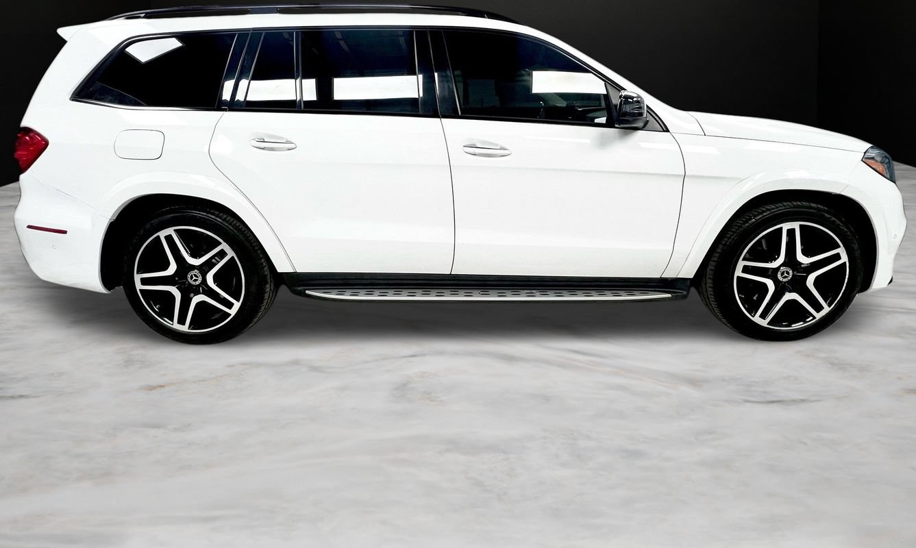 Used 2018 Mercedes-Benz GLS 550 4MATIC w/ Driver Assistance Package image 41