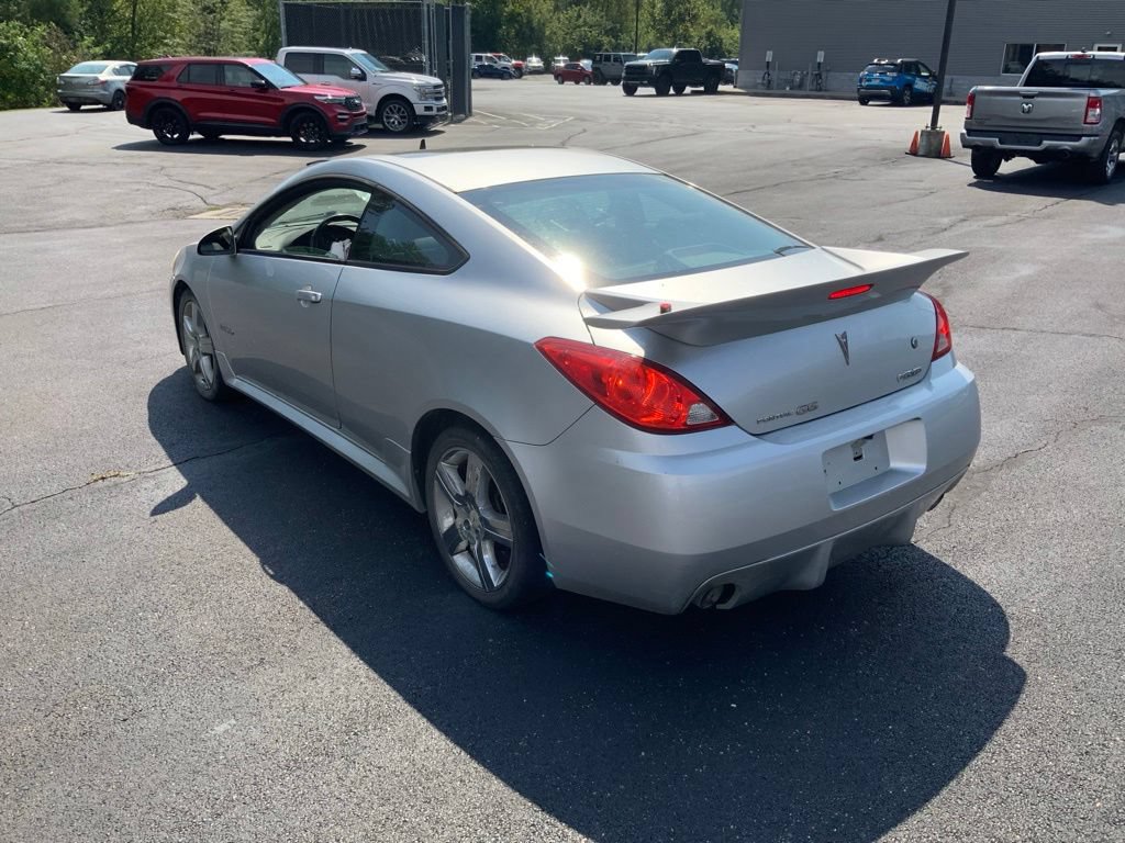 Used 2009 Pontiac G6 GXP w/ Sun And Sound Package FWD image 9