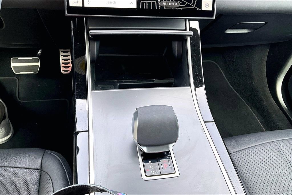 Used 2025 Land Rover Range Rover Evoque Dynamic SE image 24