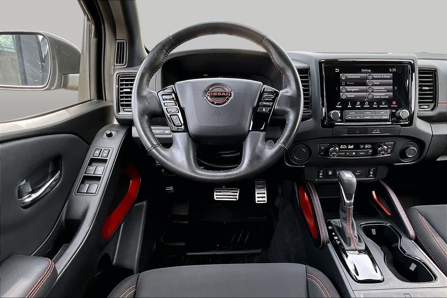 Used 2022 Nissan Frontier Pro-X RWD image 8