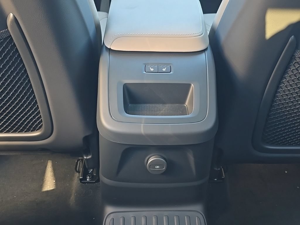 New 2026 Volvo XC60 T8 Plus w/ Climate Package AWD/4WD image 23