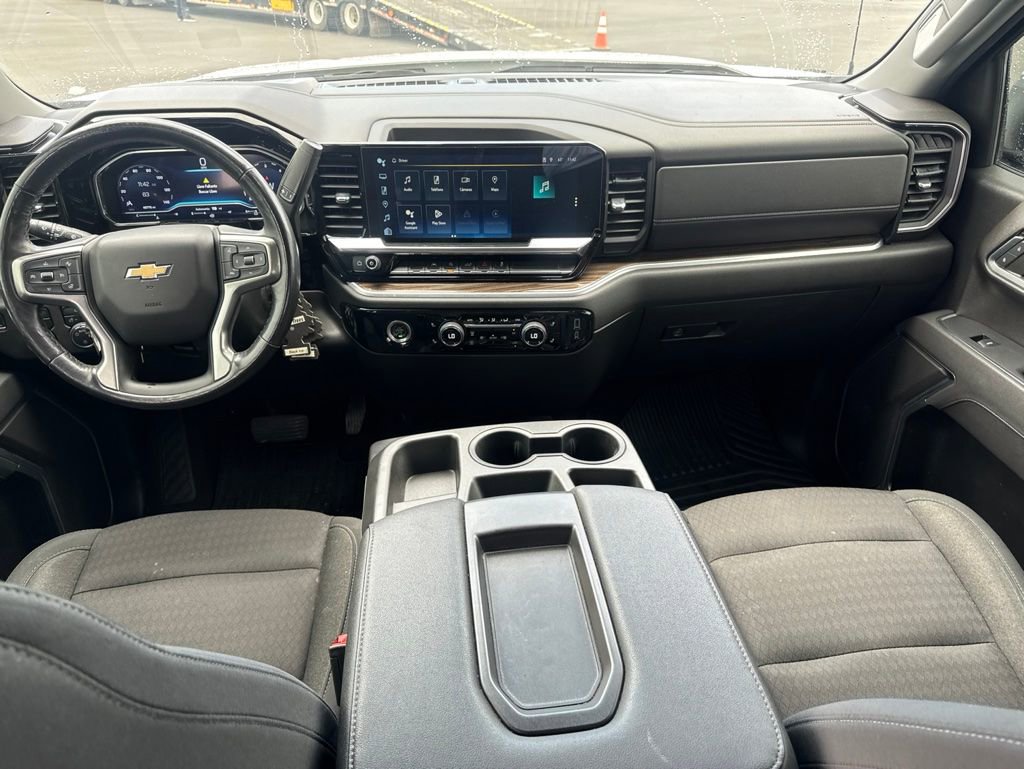 Certified 2022 Chevrolet Silverado 1500 LT AWD/4WD image 12