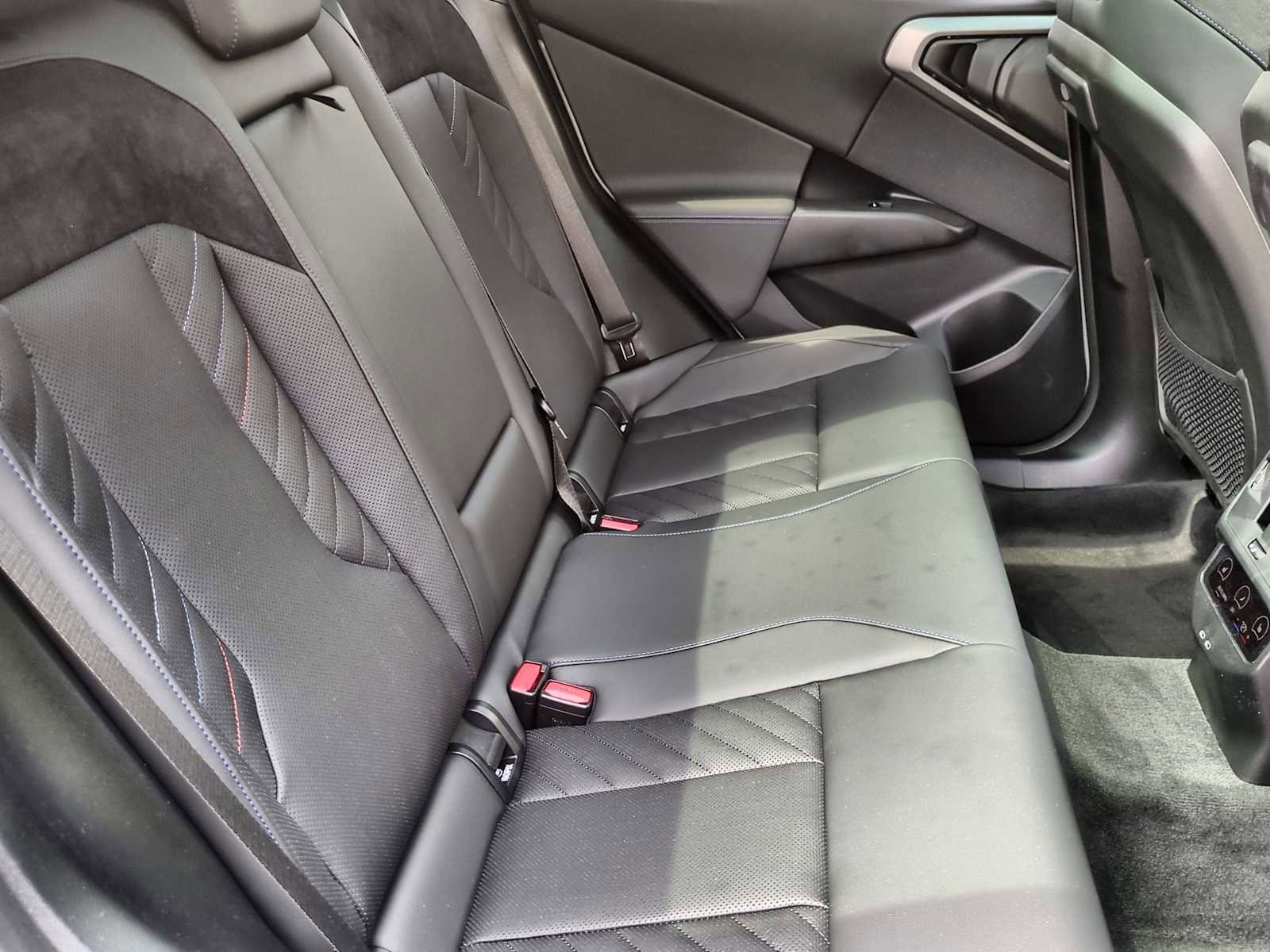 Used 2025 BMW X3 xDrive30i w/ Premium Package image 22