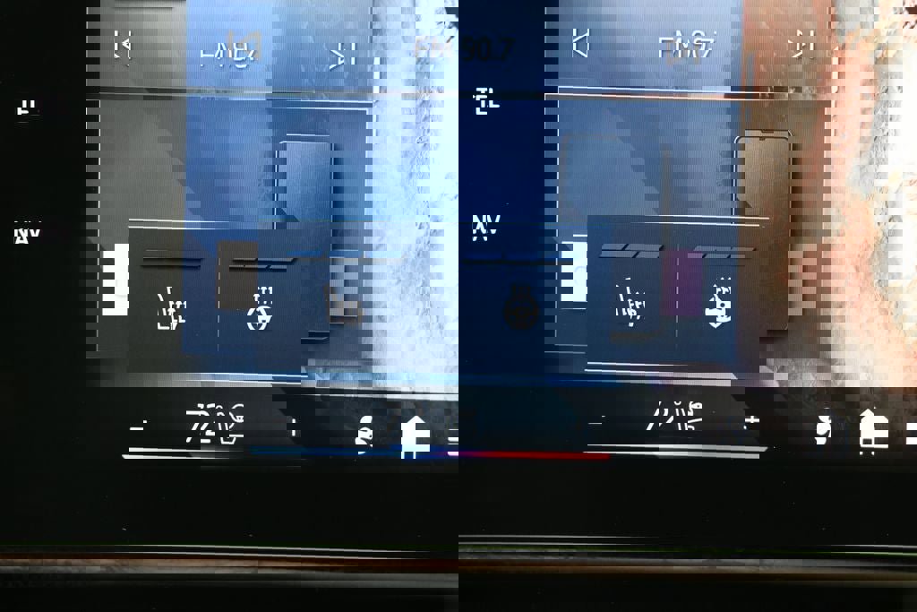 Used 2025 BMW X1 xDrive28i AWD/4WD image 21