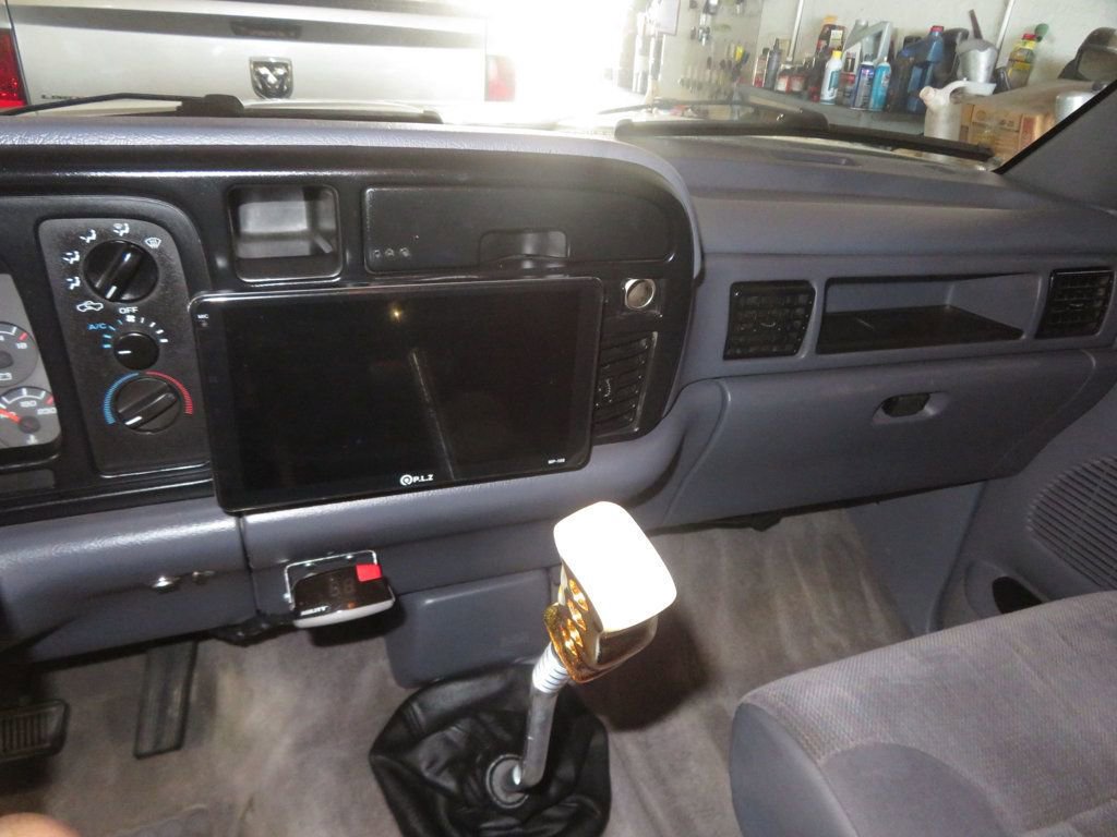 Used 1997 Dodge Ram 2500 Truck 2WD Club Cab image 27