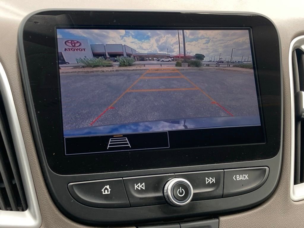 Used 2025 Chevrolet Malibu LT FWD image 24