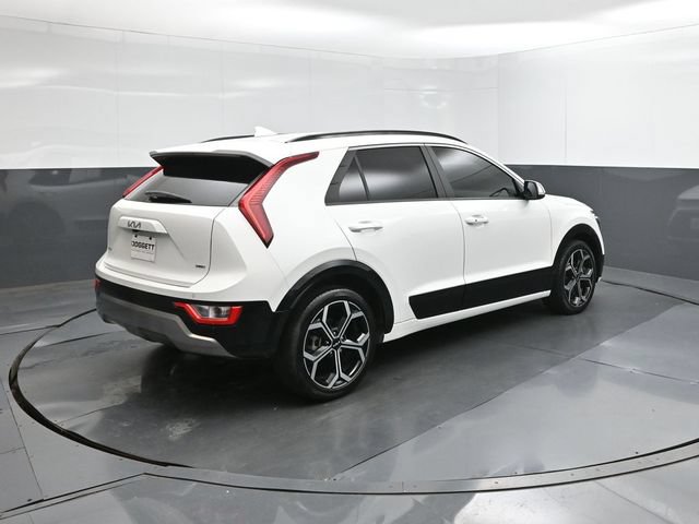 Used 2024 Kia Niro EX Touring FWD image 8